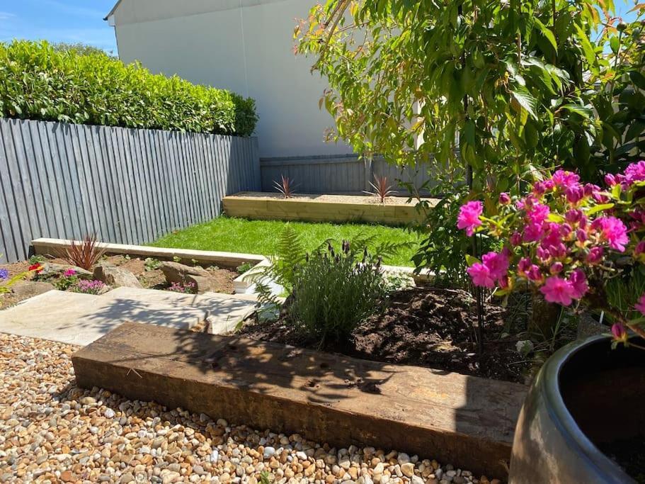 Stylish 3 Bed Home With Allocated Parking For 2 Liskeard Exterior foto